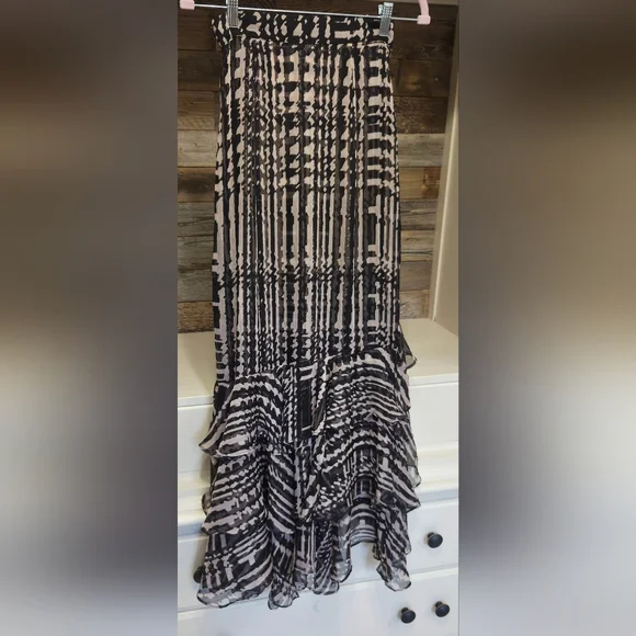 Misa Los Angeles Danillea Zebra Print Maxi Ruffled High-Low Skirt- Black & Pink - Picture 4 of 6